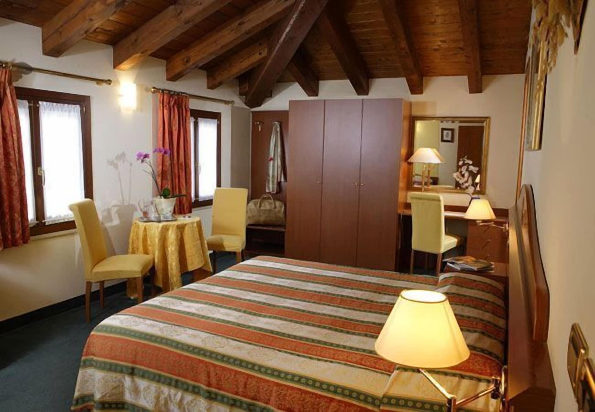 Hotel Antico Moro Chirignago-Zelarino Exterior photo