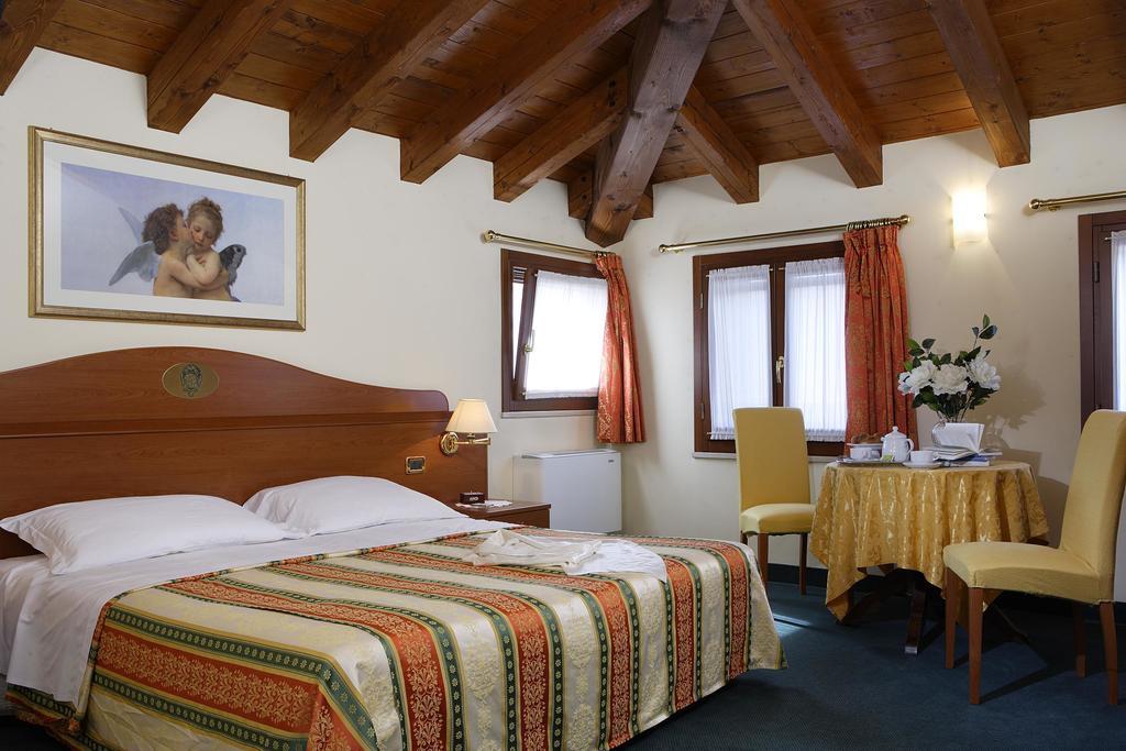 Hotel Antico Moro Chirignago-Zelarino Exterior photo