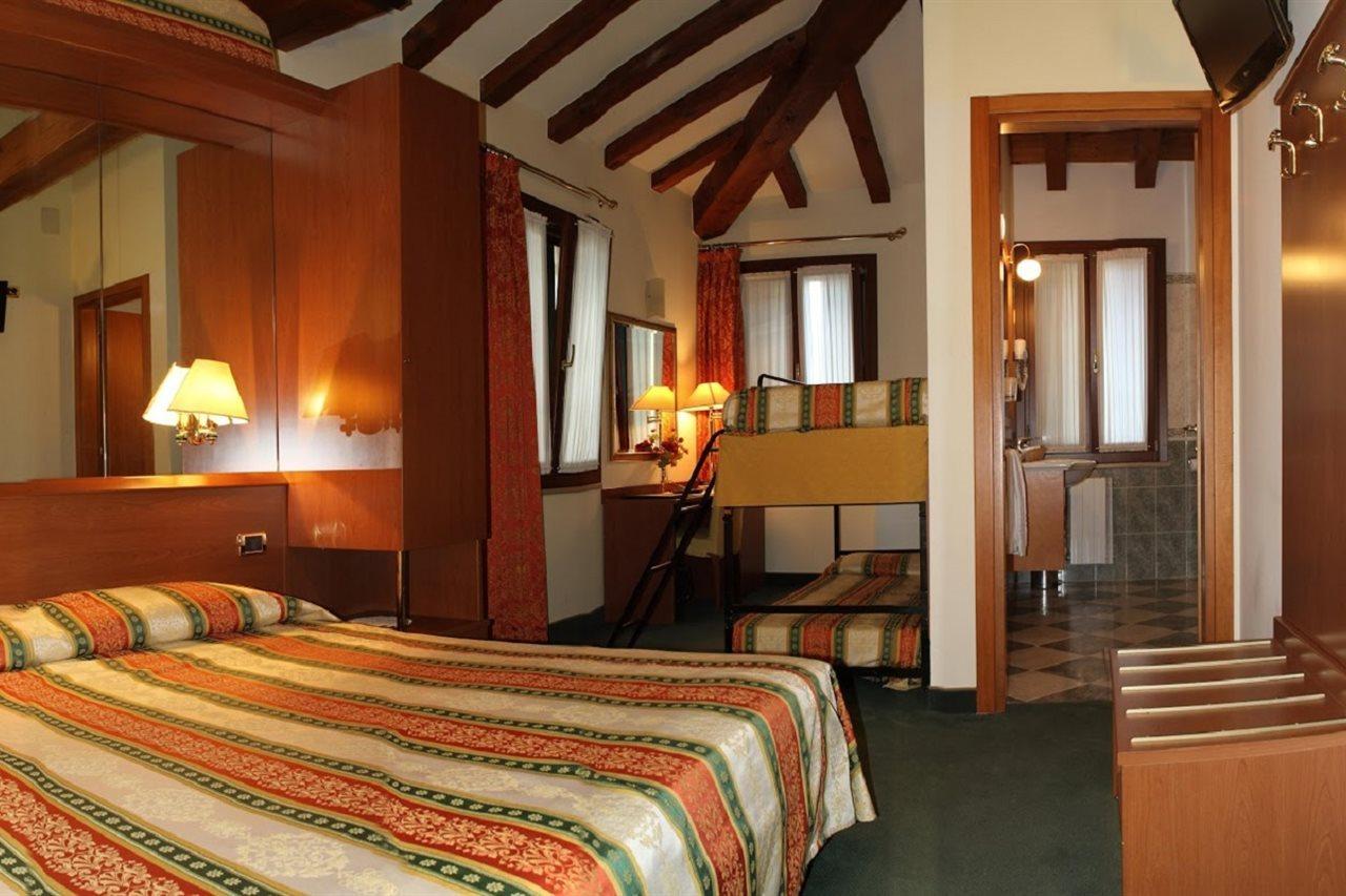 Hotel Antico Moro Chirignago-Zelarino Exterior photo